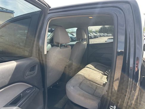 Used 2015 GMC Canyon 2WD Crew Cab w/ Convenience Package image 5