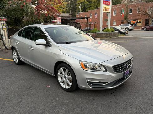 Used 2016 Volvo S60 T5 Premier w/ Climate Package image 6