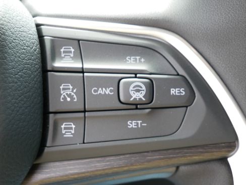 New 2026 Jeep Grand Cherokee L Limited AWD/4WD image 16
