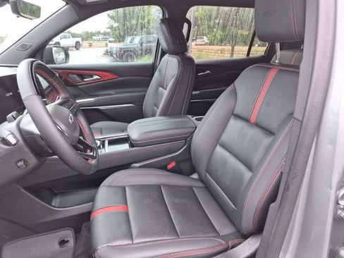 Certified 2024 Chevrolet Traverse RS AWD/4WD image 23