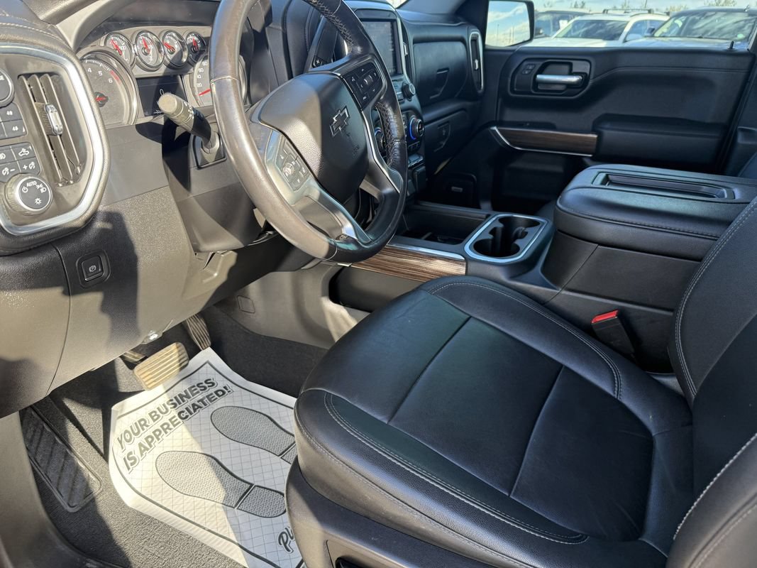 Used 2021 Chevrolet Silverado 1500 LT Trail Boss w/ Convenience Package II AWD/4WD image 32