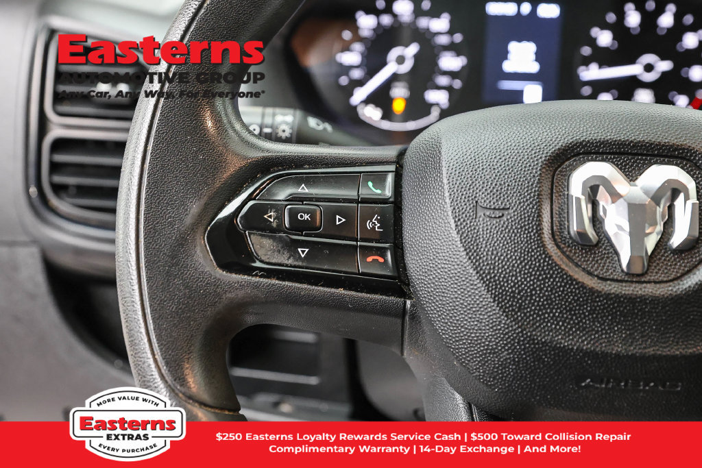 Used 2025 RAM ProMaster 2500 w/ Convenience Group FWD image 16