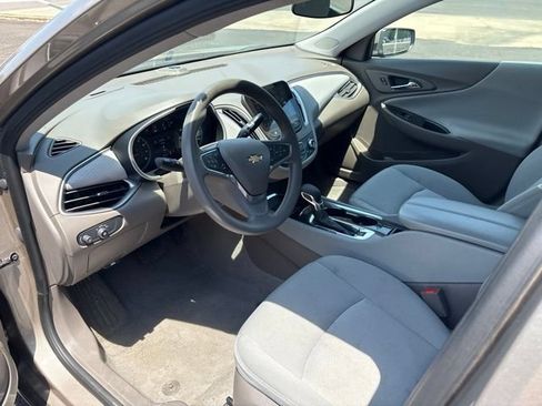 Used 2025 Chevrolet Malibu LT FWD image 7
