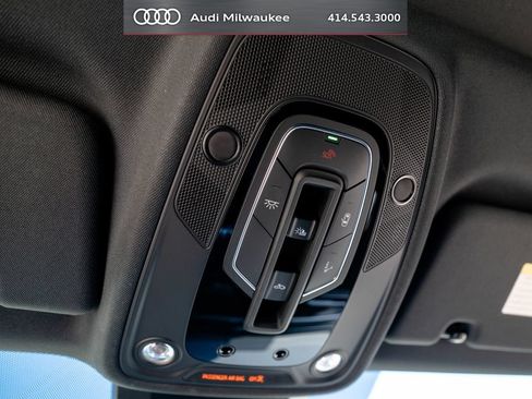 Used 2023 Audi Q8 Premium Plus w/ Premium Plus Package AWD/4WD image 32