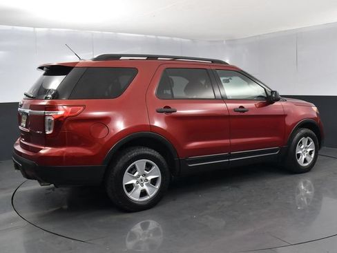 Used 2013 Ford Explorer 4WD w/ Class III Trailer Tow Pkg image 3