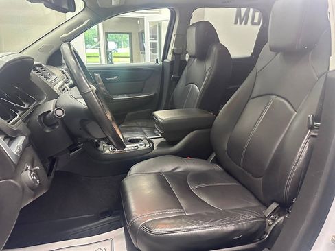 Used 2016 GMC Acadia SLT w/ Open Road Package AWD/4WD image 17