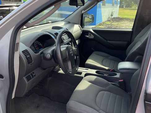 Used 2006 Nissan Frontier XE w/ (G01) XE Preferred Pkg image 10