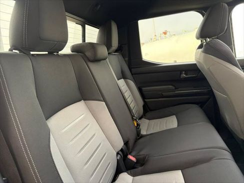 Certified 2025 Toyota Tacoma TRD Off-Road w/ TRD Off Road Upgrade Package AWD/4WD image 18