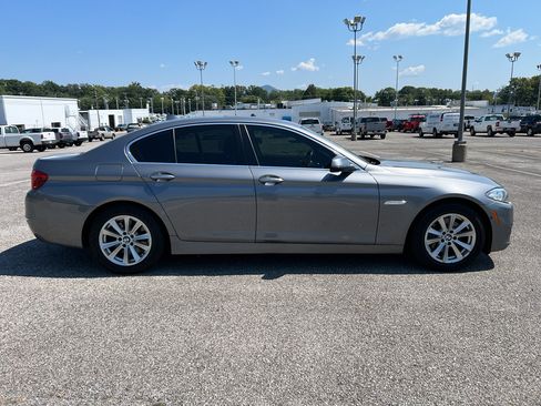 Used 2016 BMW 528i Sedan w/ Premium Package RWD image 4
