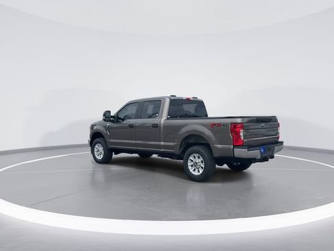 Certified 2022 Ford F250 XL w/ STX Appearance Package AWD/4WD image 5