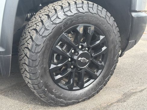 Used 2025 Chevrolet Silverado 3500 LTZ w/ Trail Boss Package image 13