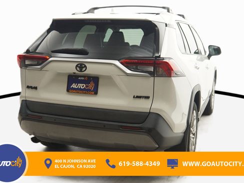 Used 2021 Toyota RAV4 Limited image 10