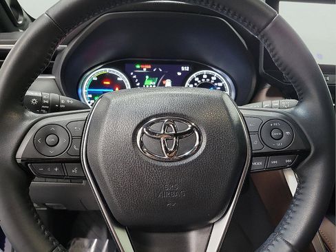 Certified 2024 Toyota Venza XLE image 18