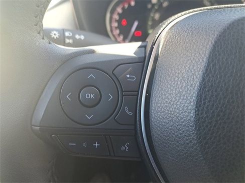 Used 2023 Toyota RAV4 XLE image 16