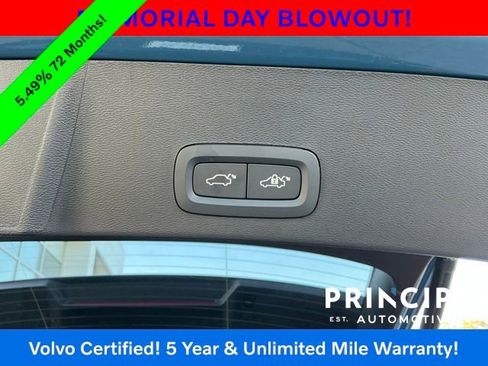 Certified 2025 Volvo XC40 B5 Ultra AWD/4WD image 16