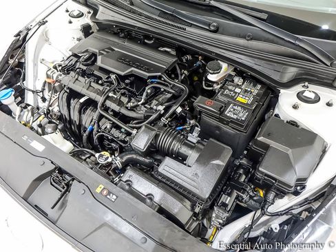 Used 2022 Hyundai Elantra SEL FWD image 33