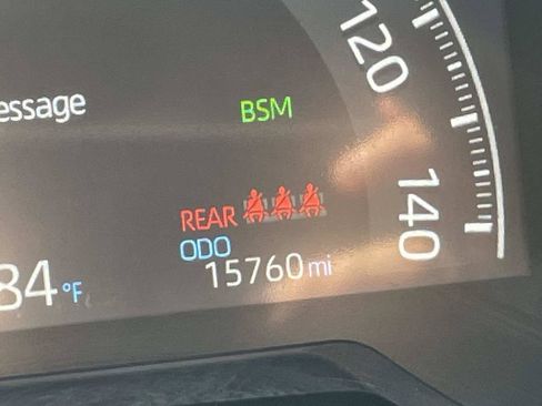 Used 2025 Toyota RAV4 XLE w/ Convenience Package FWD image 29