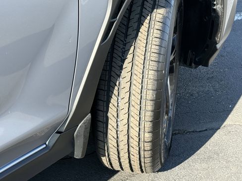 Used 2024 Subaru Crosstrek 2.0i Premium image 12