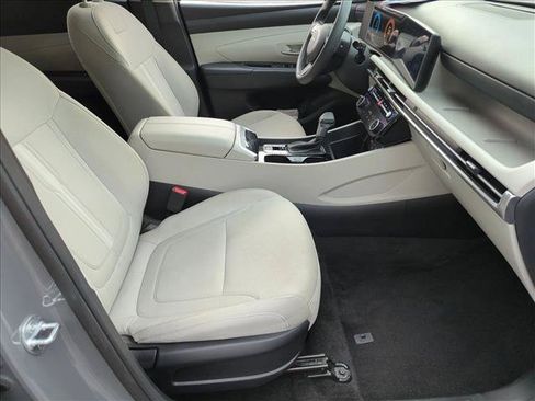 Used 2025 Hyundai Tucson SEL FWD image 20