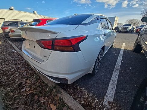 Certified 2022 Nissan Altima 2.5 SL image 2