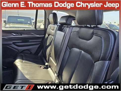 Certified 2023 Jeep Grand Cherokee Limited w/ Luxury Tech Group II AWD/4WD image 25