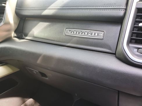 Used 2019 RAM 1500 Laramie AWD/4WD image 41