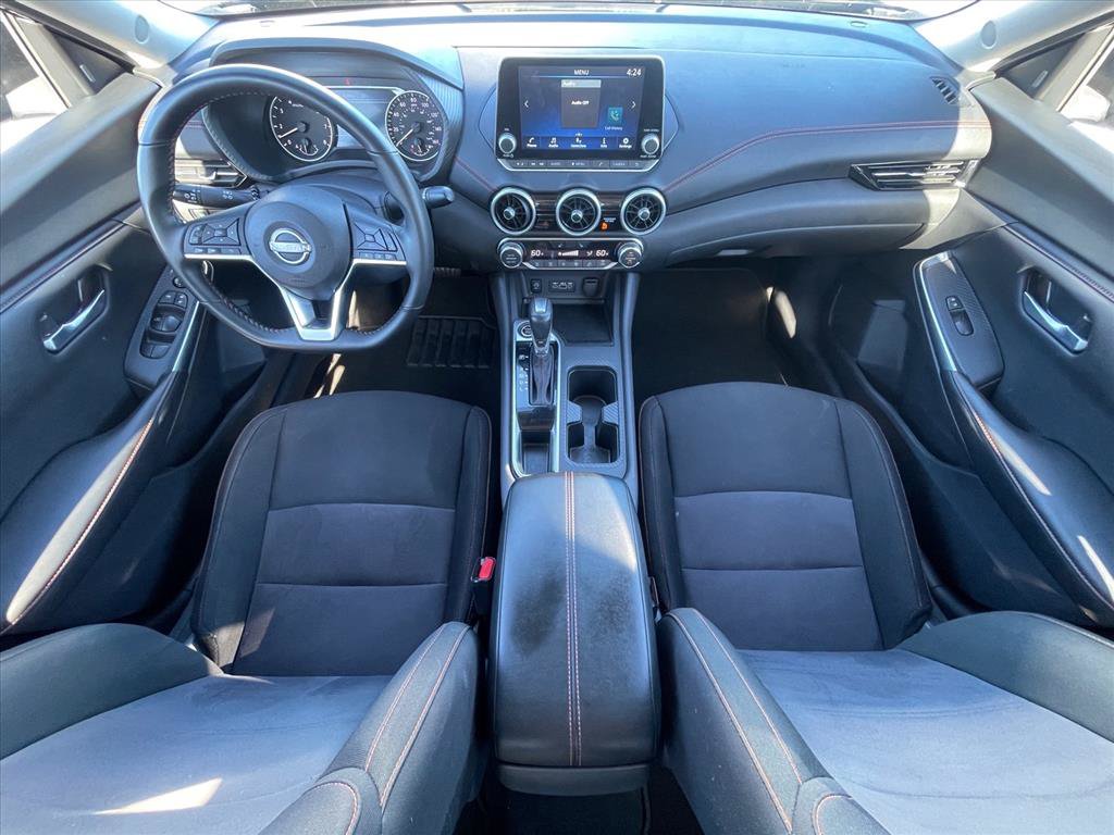 Used 2025 Nissan Sentra SR FWD image 10