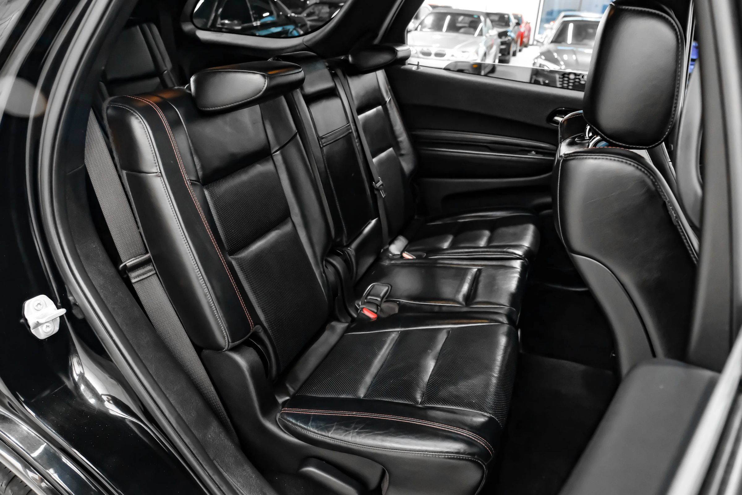 Used 2022 Dodge Durango R/T w/ Blacktop Package RWD image 34