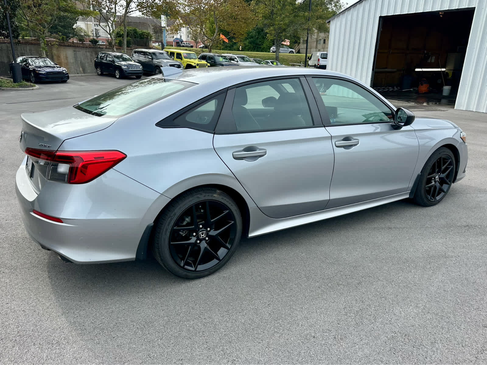 Used 2023 Honda Civic Sport image 5