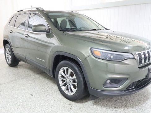 Used 2020 Jeep Cherokee Latitude Plus FWD image 5