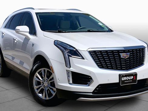 Used 2021 Cadillac XT5 Premium Luxury FWD image 3