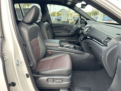 New 2026 Honda Ridgeline Black Edition image 14