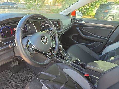 Used 2019 Volkswagen Jetta SEL image 16