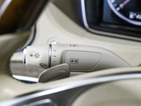 Used 2017 Mercedes-Benz S 550 4MATIC PREMIUM PKG WARMTH & CO image 16