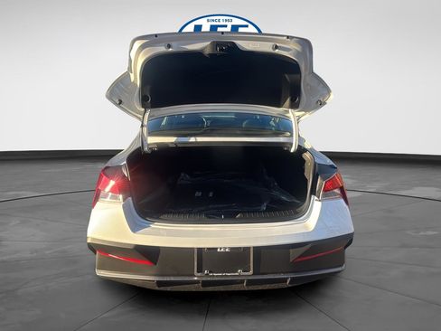 New 2026 Hyundai Elantra Sport image 16