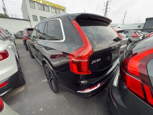 Certified 2023 Volvo XC90 T8 Plus image 3