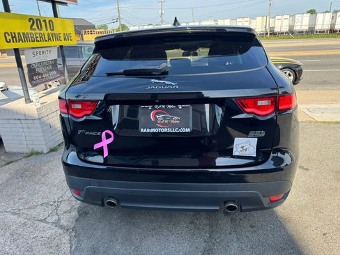 Used 2018 Jaguar F-PACE AWD/4WD image 4