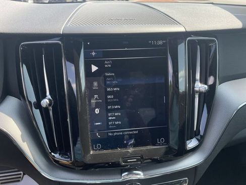 Used 2019 Volvo XC60 T5 R-Design w/ Protection Package Premier FWD image 19