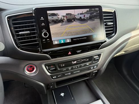 Used 2024 Honda Ridgeline RTL image 19