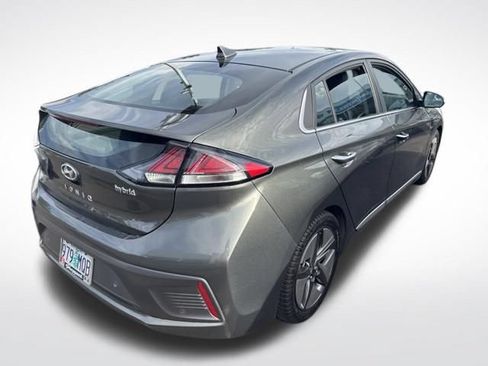 Used 2020 Hyundai Ioniq Limited FWD image 2