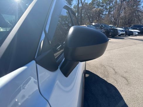 Certified 2025 Nissan Rogue S image 33