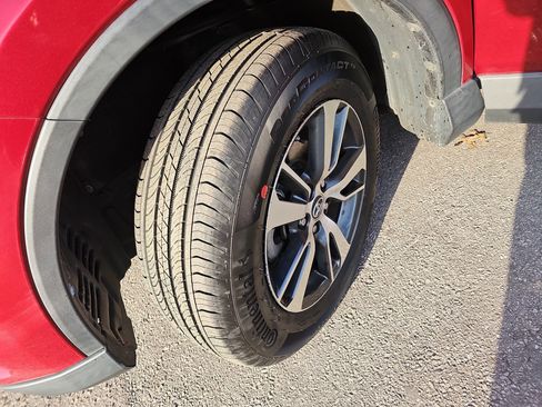 Used 2018 Toyota RAV4 XLE image 34