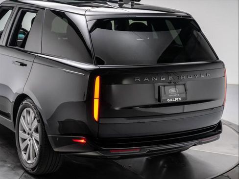 New 2026 Land Rover Range Rover SE image 31