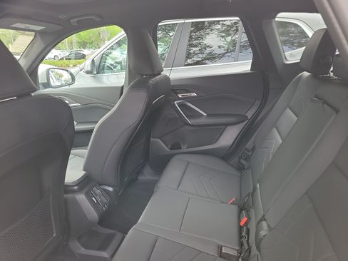 Used 2024 BMW X1 xDrive28i AWD/4WD image 8