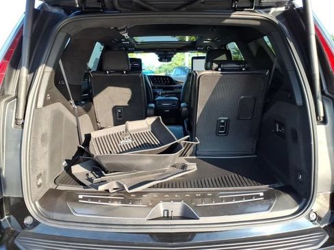 Used 2023 Cadillac Escalade Premium Luxury Platinum w/ LPO, Floor Liner Package AWD/4WD image 20