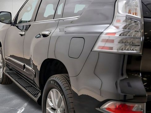 Used 2018 Lexus GX 460 image 13