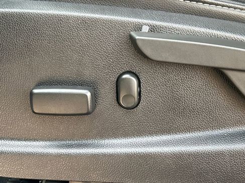 Used 2019 Chevrolet Colorado Z71 image 33