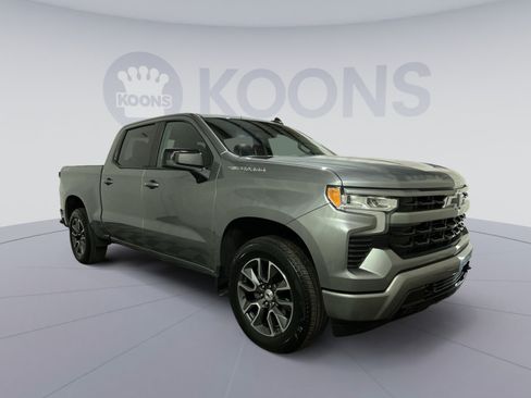 Used 2023 Chevrolet Silverado 1500 RST w/ Protection Package AWD/4WD image 18