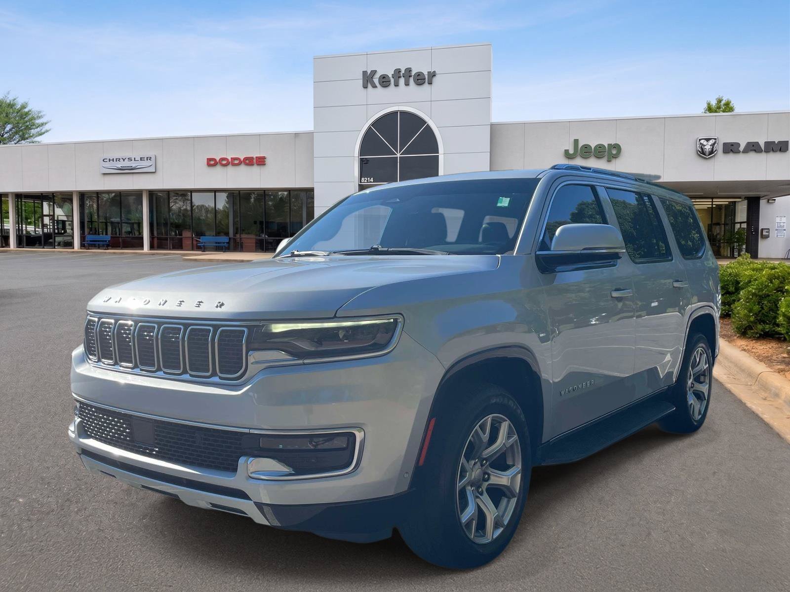 Certified 2022 Jeep Wagoneer Series II AWD/4WD image 1