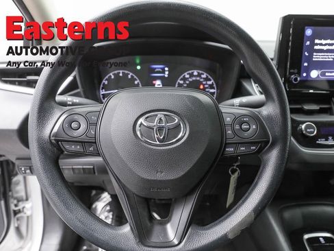 Used 2023 Toyota Corolla LE image 10
